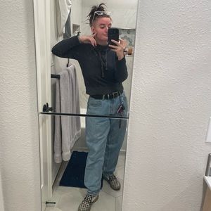 Meet your Posher, Mackenzie